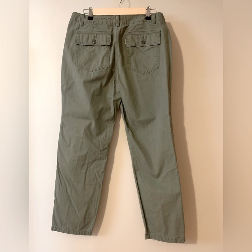 Levi’s Army Green Causal pants.